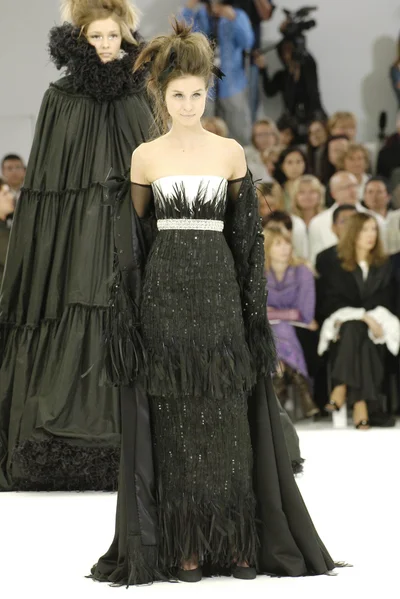 Look 37